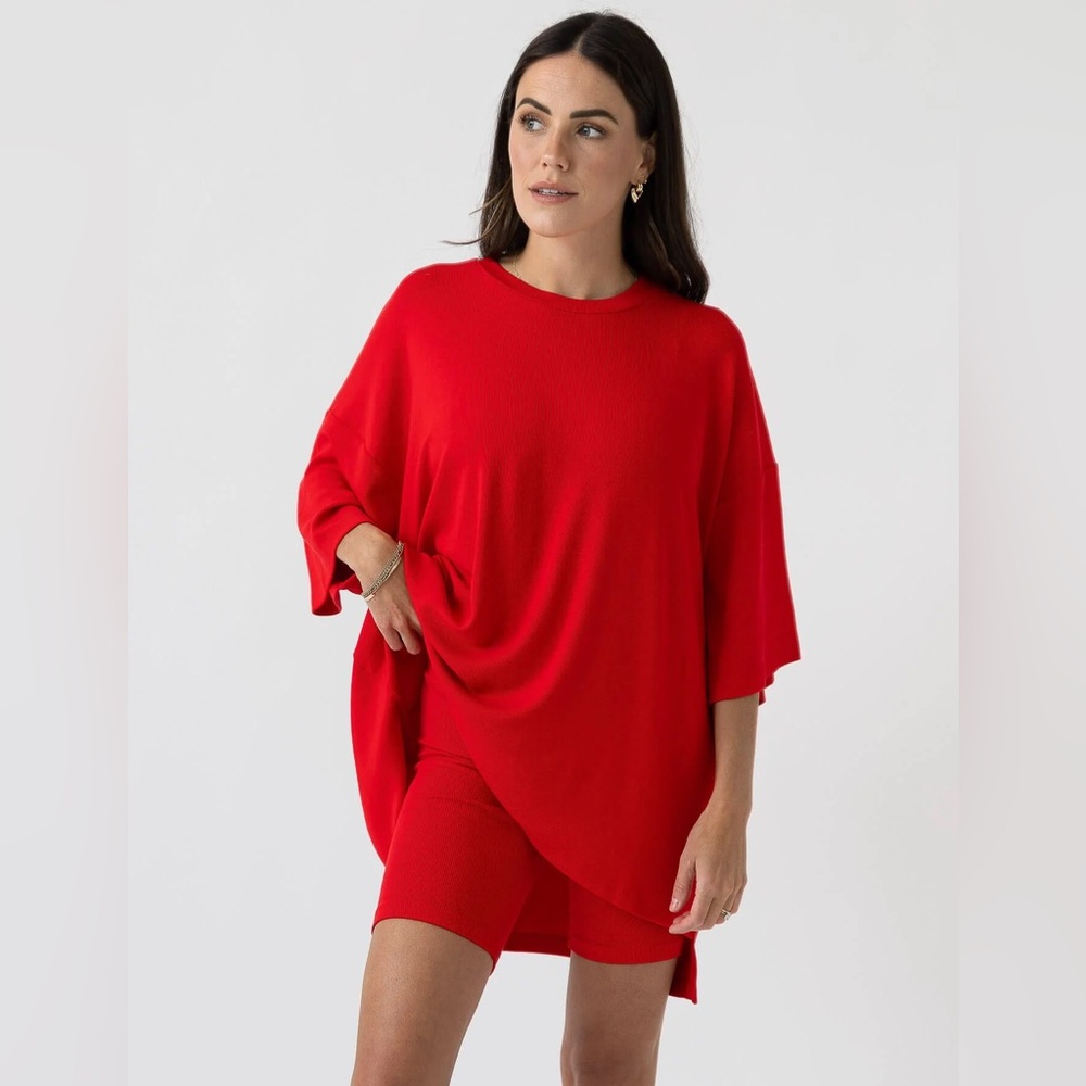 Foxy Kind All Weekend Long Set Candy Apple Red SMALL